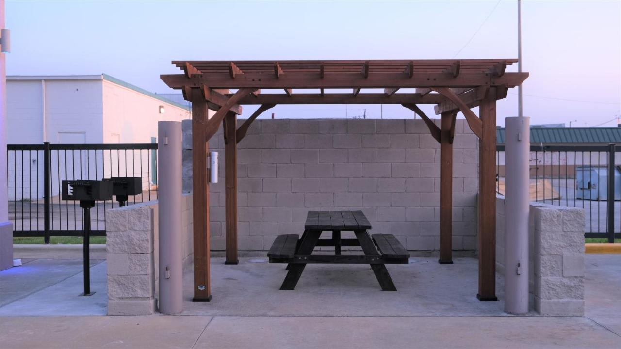 Catoosa Inn & Suites المظهر الخارجي الصورة