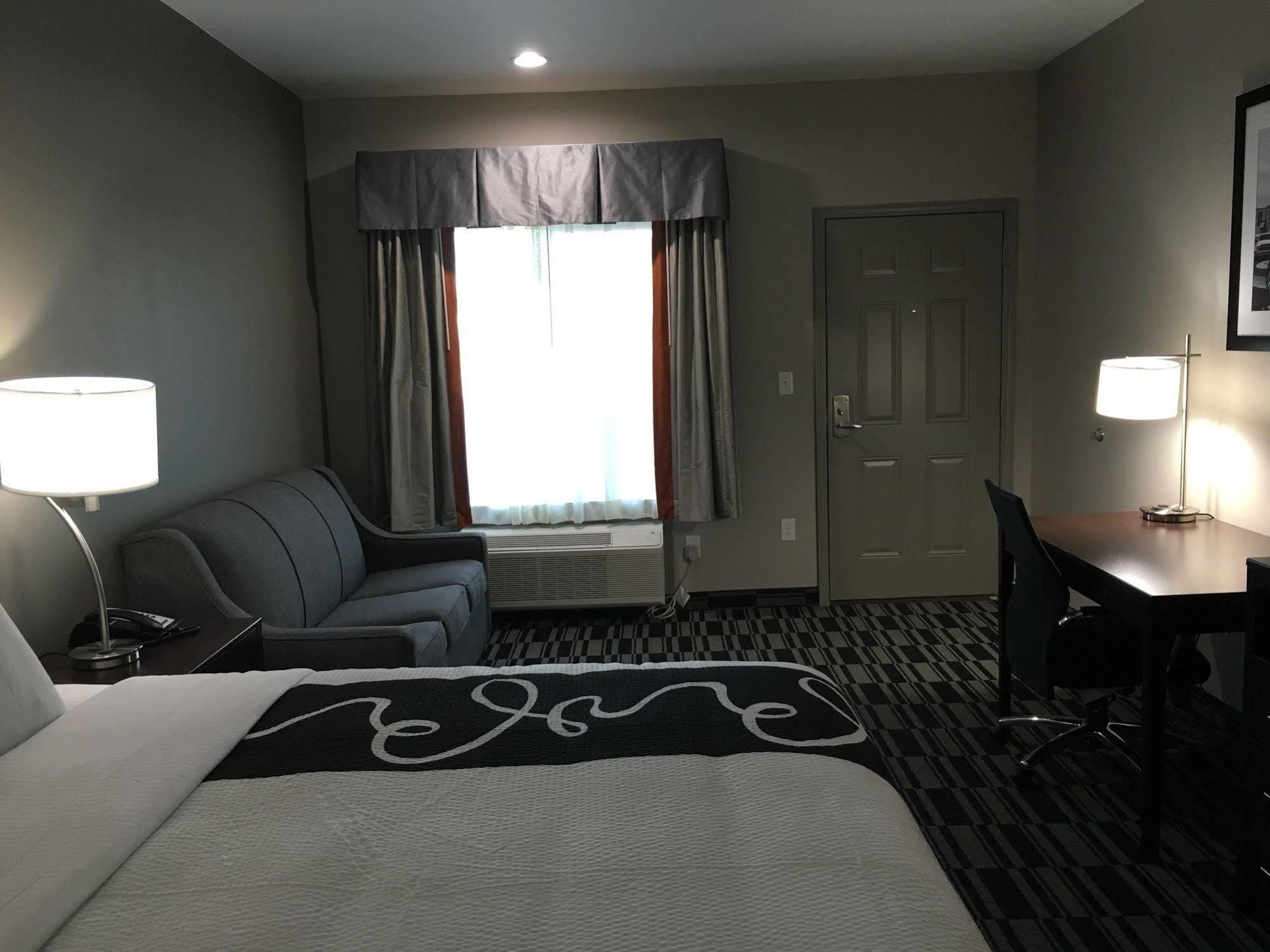Catoosa Inn & Suites المظهر الخارجي الصورة
